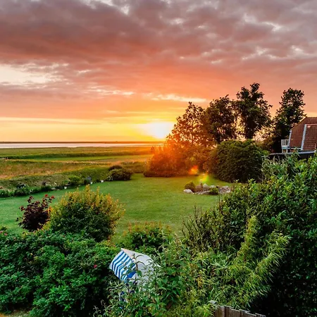 Haus Am Steg بيت للعطل هوسوم